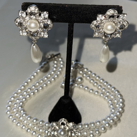 Vintage Hollywood Regency 50s Rhinestone & Pearl Choker Necklace Earrings Set - Picture 11 of 12